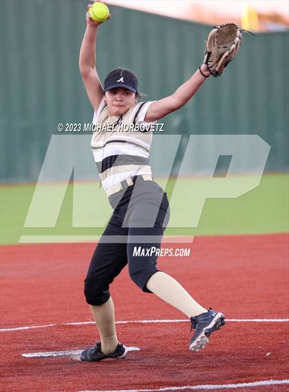 Thumbnail 1 in Abilene vs. Plano East photogallery.