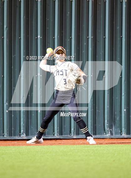Thumbnail 3 in Abilene vs. Plano East photogallery.