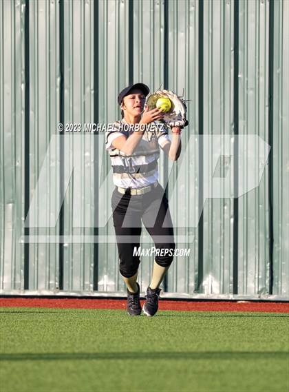 Thumbnail 1 in Abilene vs. Plano East photogallery.