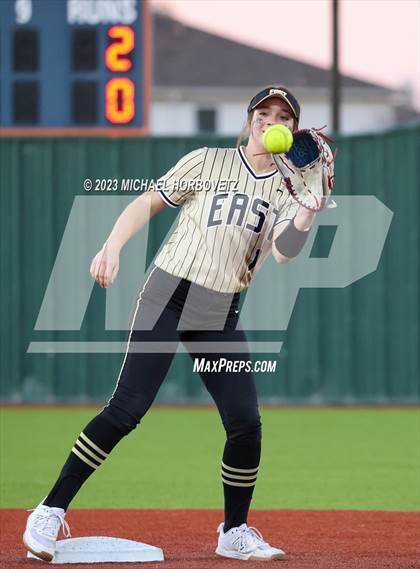 Thumbnail 1 in Abilene vs. Plano East photogallery.