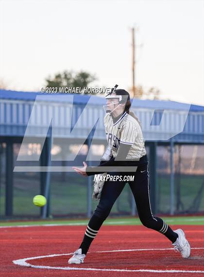 Thumbnail 2 in Abilene vs. Plano East photogallery.