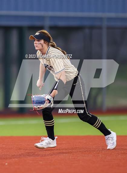 Thumbnail 1 in Abilene vs. Plano East photogallery.