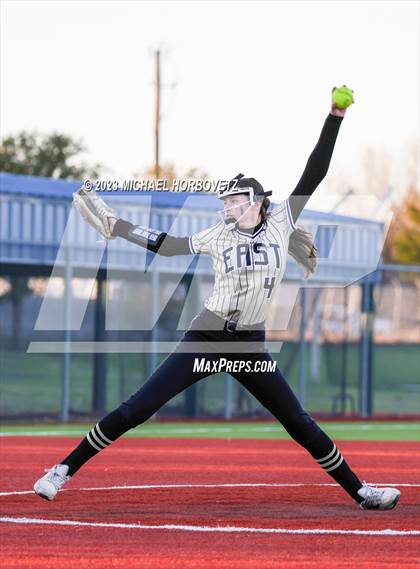 Thumbnail 3 in Abilene vs. Plano East photogallery.