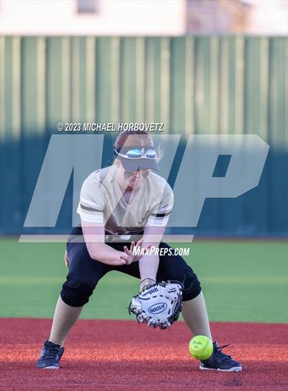 Thumbnail 2 in Abilene vs. Plano East photogallery.