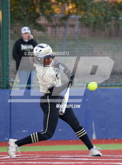 Thumbnail 3 in Abilene vs. Plano East photogallery.
