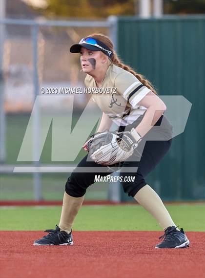 Thumbnail 2 in Abilene vs. Plano East photogallery.