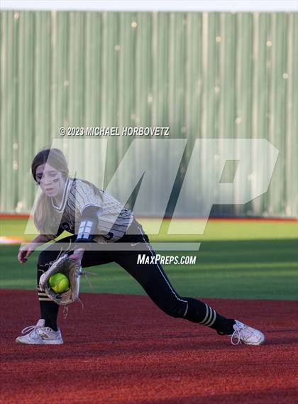 Thumbnail 3 in Abilene vs. Plano East photogallery.