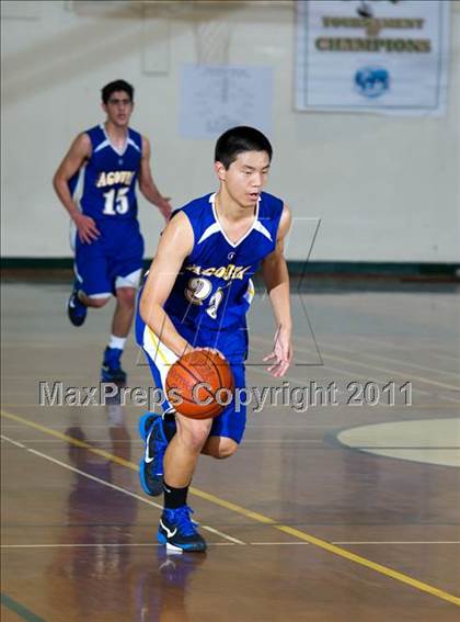 Thumbnail 2 in Agoura vs. Northwood (Santa Barbara Holiday Classic Tournament) photogallery.