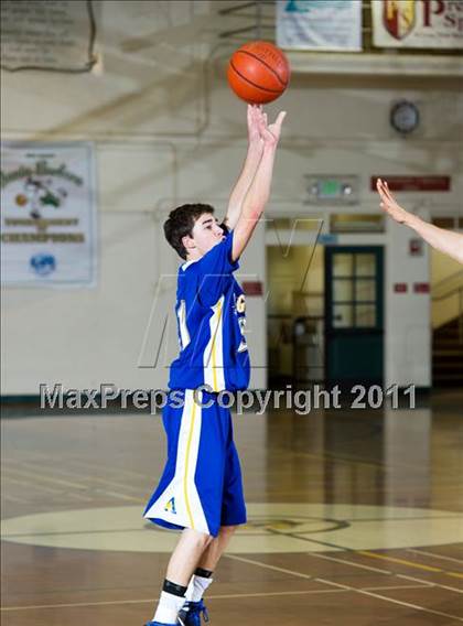 Thumbnail 3 in Agoura vs. Northwood (Santa Barbara Holiday Classic Tournament) photogallery.