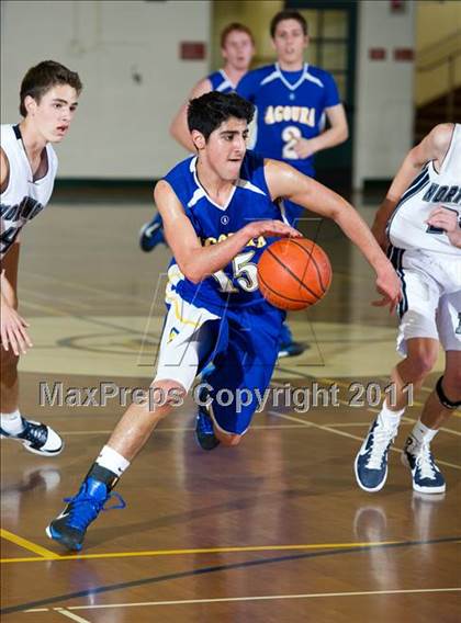 Thumbnail 2 in Agoura vs. Northwood (Santa Barbara Holiday Classic Tournament) photogallery.