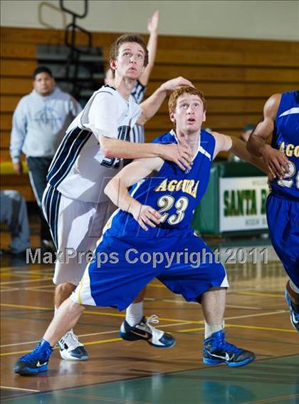 Thumbnail 1 in Agoura vs. Northwood (Santa Barbara Holiday Classic Tournament) photogallery.