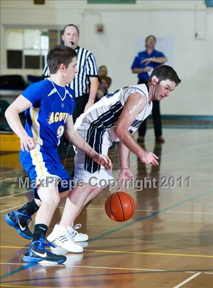 Thumbnail 2 in Agoura vs. Northwood (Santa Barbara Holiday Classic Tournament) photogallery.