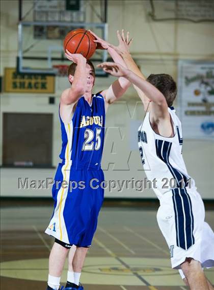 Thumbnail 3 in Agoura vs. Northwood (Santa Barbara Holiday Classic Tournament) photogallery.