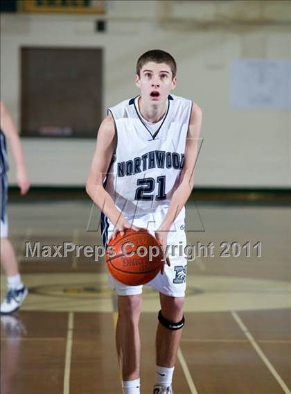 Thumbnail 3 in Agoura vs. Northwood (Santa Barbara Holiday Classic Tournament) photogallery.