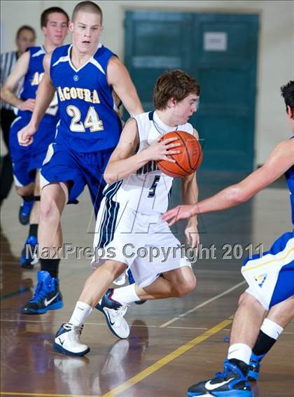 Thumbnail 3 in Agoura vs. Northwood (Santa Barbara Holiday Classic Tournament) photogallery.
