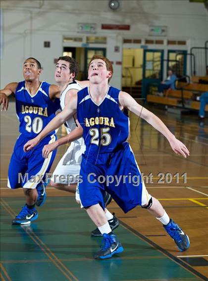 Thumbnail 1 in Agoura vs. Northwood (Santa Barbara Holiday Classic Tournament) photogallery.
