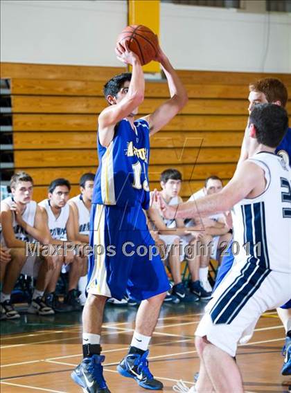 Thumbnail 2 in Agoura vs. Northwood (Santa Barbara Holiday Classic Tournament) photogallery.