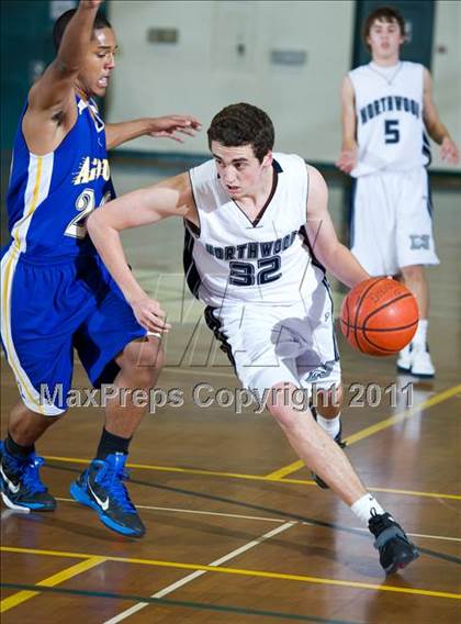 Thumbnail 3 in Agoura vs. Northwood (Santa Barbara Holiday Classic Tournament) photogallery.