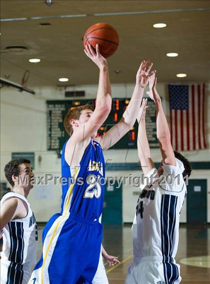 Thumbnail 2 in Agoura vs. Northwood (Santa Barbara Holiday Classic Tournament) photogallery.
