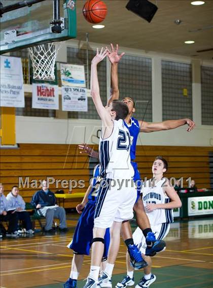 Thumbnail 2 in Agoura vs. Northwood (Santa Barbara Holiday Classic Tournament) photogallery.