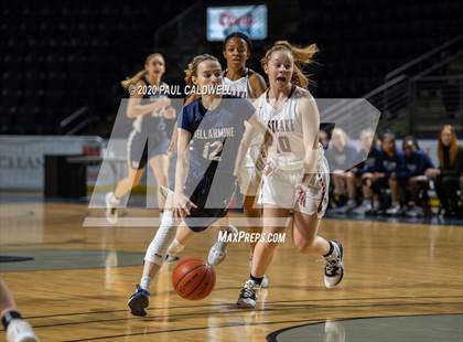 Thumbnail 3 in Eastlake vs. Bellarmine Prep (King Showcase) photogallery.