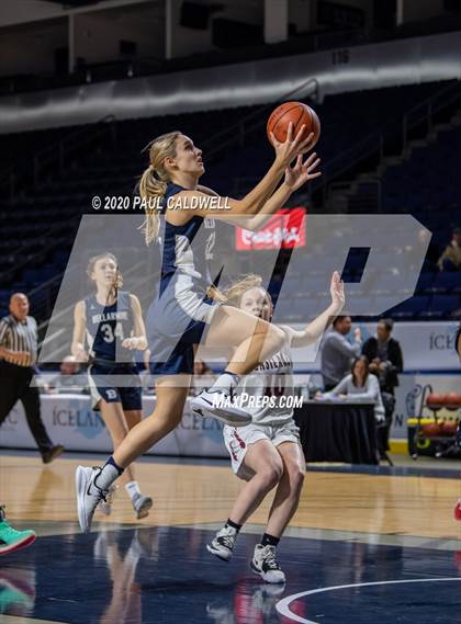 Thumbnail 2 in Eastlake vs. Bellarmine Prep (King Showcase) photogallery.