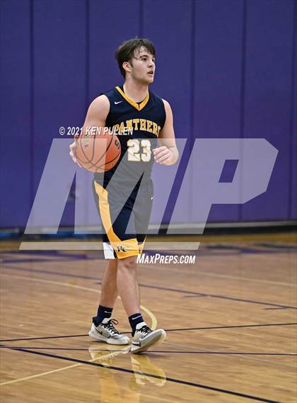 Thumbnail 1 in Strasburg vs. Rappahannock County photogallery.