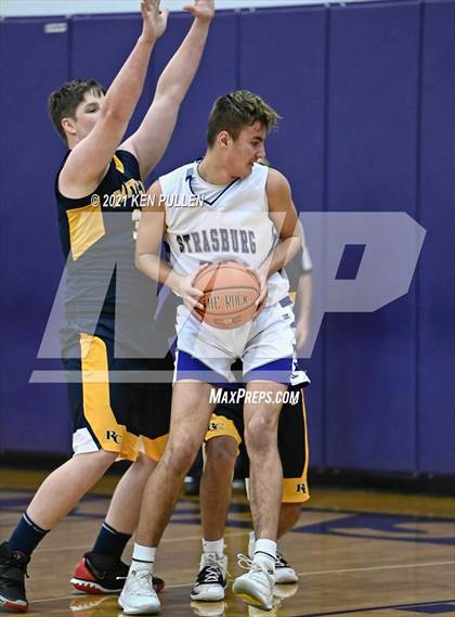 Thumbnail 3 in Strasburg vs. Rappahannock County photogallery.