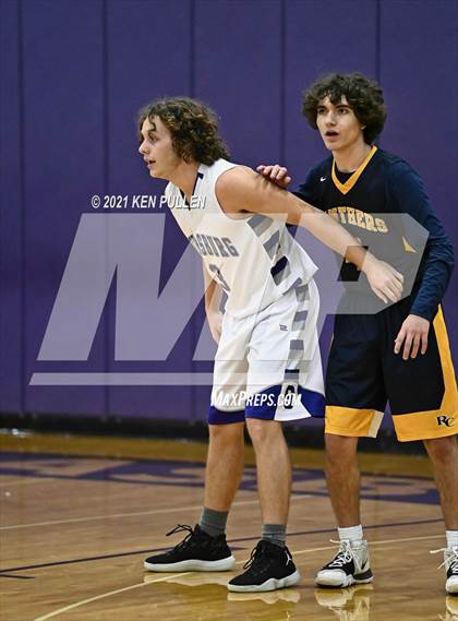 Thumbnail 3 in Strasburg vs. Rappahannock County photogallery.
