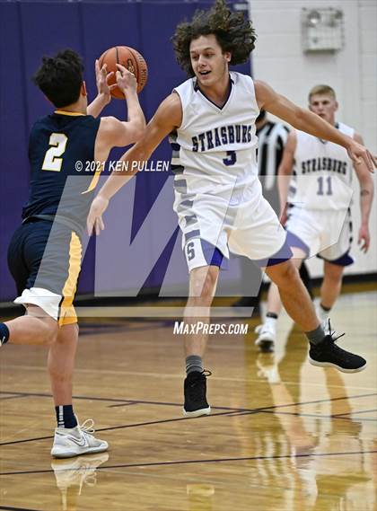 Thumbnail 3 in Strasburg vs. Rappahannock County photogallery.