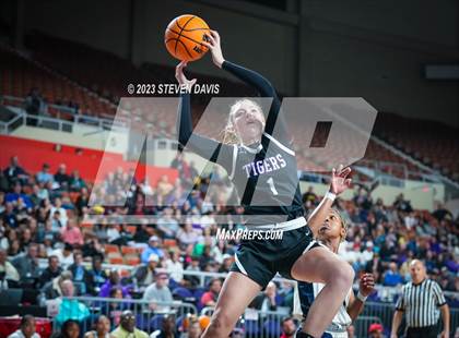 Thumbnail 2 in Millennium @ Desert Vista (AIA Open Final) photogallery.