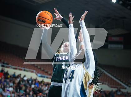 Thumbnail 1 in Millennium @ Desert Vista (AIA Open Final) photogallery.