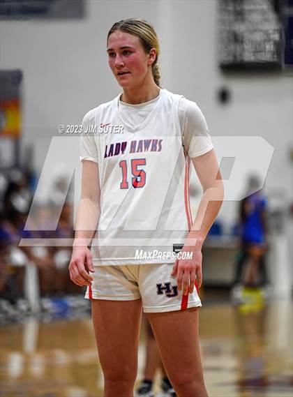 Thumbnail 3 in Hardin-Jefferson vs La Vega (UIL 4A Reg III Semifinal) photogallery.