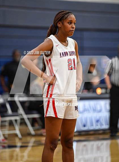 Thumbnail 2 in Hardin-Jefferson vs La Vega (UIL 4A Reg III Semifinal) photogallery.