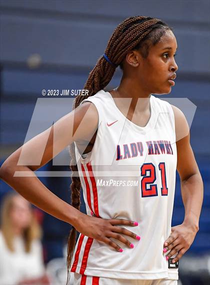 Thumbnail 1 in Hardin-Jefferson vs La Vega (UIL 4A Reg III Semifinal) photogallery.