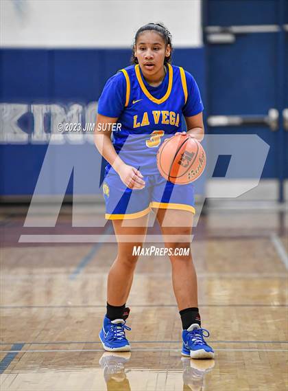 Thumbnail 2 in Hardin-Jefferson vs La Vega (UIL 4A Reg III Semifinal) photogallery.