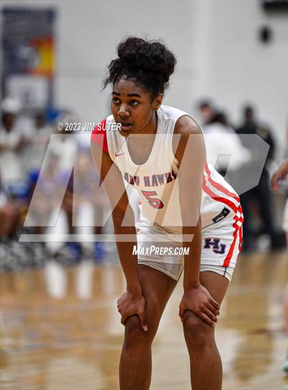Thumbnail 2 in Hardin-Jefferson vs La Vega (UIL 4A Reg III Semifinal) photogallery.