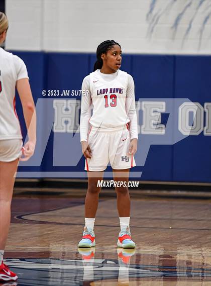 Thumbnail 2 in Hardin-Jefferson vs La Vega (UIL 4A Reg III Semifinal) photogallery.