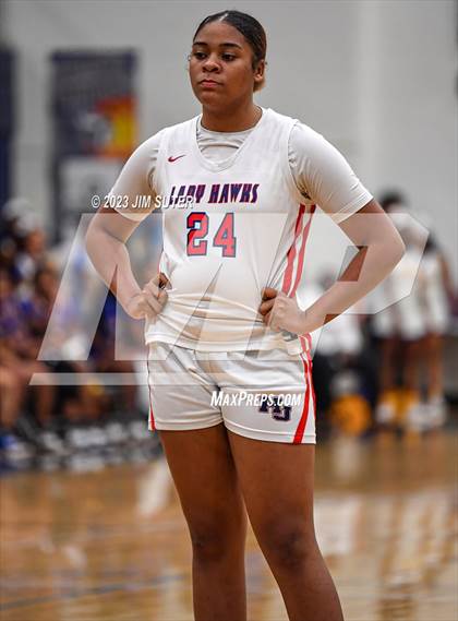 Thumbnail 3 in Hardin-Jefferson vs La Vega (UIL 4A Reg III Semifinal) photogallery.