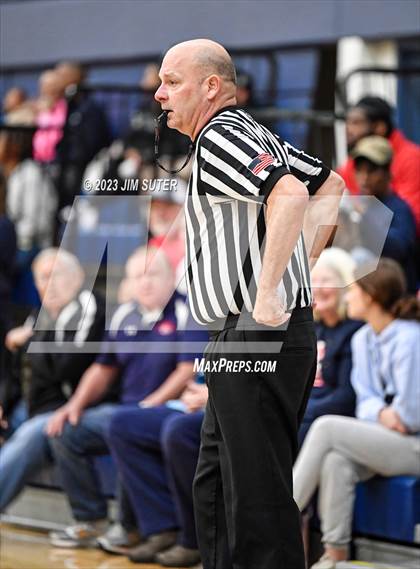 Thumbnail 3 in Hardin-Jefferson vs La Vega (UIL 4A Reg III Semifinal) photogallery.