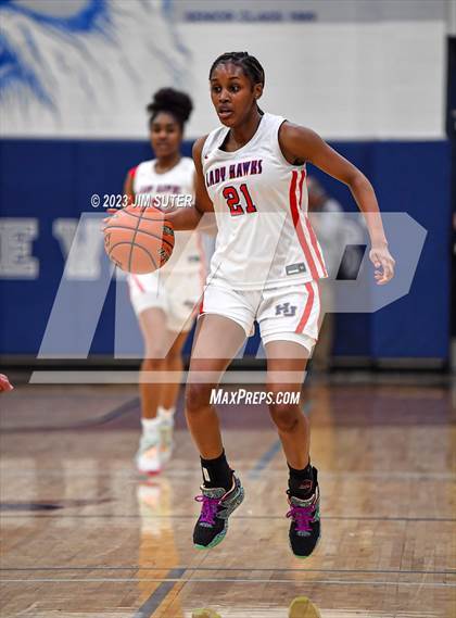 Thumbnail 2 in Hardin-Jefferson vs La Vega (UIL 4A Reg III Semifinal) photogallery.