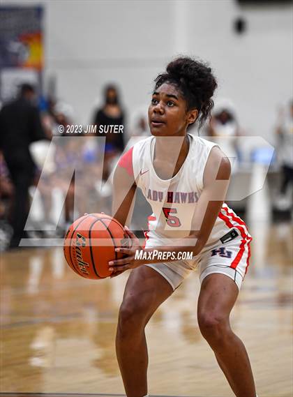 Thumbnail 2 in Hardin-Jefferson vs La Vega (UIL 4A Reg III Semifinal) photogallery.