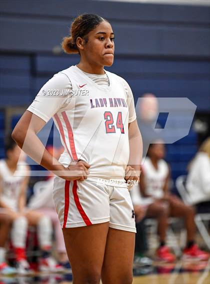 Thumbnail 2 in Hardin-Jefferson vs La Vega (UIL 4A Reg III Semifinal) photogallery.