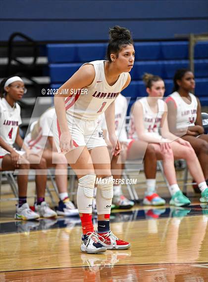 Thumbnail 1 in Hardin-Jefferson vs La Vega (UIL 4A Reg III Semifinal) photogallery.