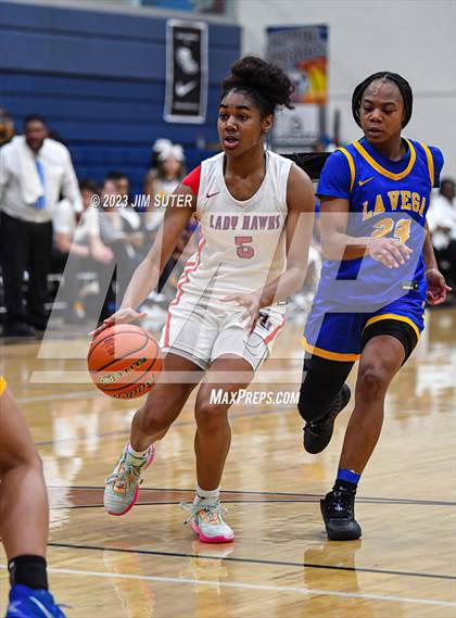 Thumbnail 2 in Hardin-Jefferson vs La Vega (UIL 4A Reg III Semifinal) photogallery.