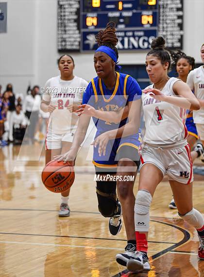 Thumbnail 1 in Hardin-Jefferson vs La Vega (UIL 4A Reg III Semifinal) photogallery.