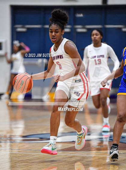 Thumbnail 1 in Hardin-Jefferson vs La Vega (UIL 4A Reg III Semifinal) photogallery.