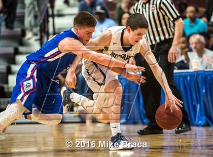 Thumbnail 2 in Immaculate vs. Coginchaug Regional (CIAC Class S Final) photogallery.