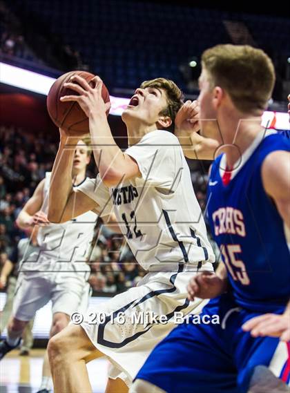 Thumbnail 2 in Immaculate vs. Coginchaug Regional (CIAC Class S Final) photogallery.