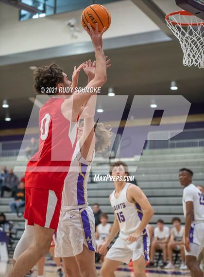 Thumbnail 2 in Cathedral Catholic vs. Notre Dame Prep (Torrey Pines Holiday Classic) photogallery.